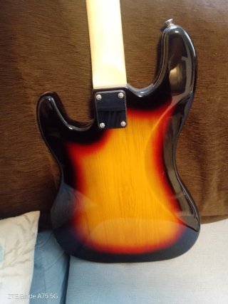 Bajo Harley Benton