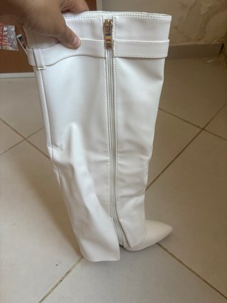 Botas altas blancas tacón