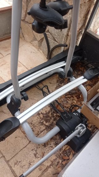 Portabicicletas para bola de remolque