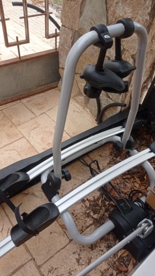 Portabicicletas para bola de remolque