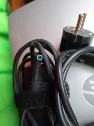 Cargador HP 19.5V Punta Azul