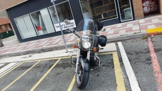 Kawasaki Vulcan 900 VN Classic Negra