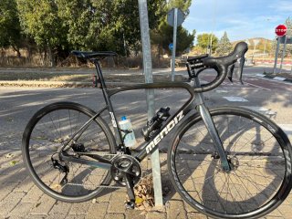 Mendiz F8 SH-105 full carbono algo negociable
