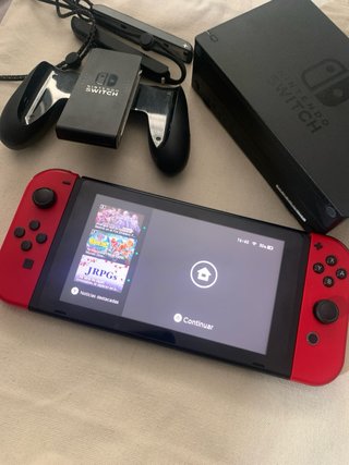 Nintendo Switch V2 + Super Mario Odyssey