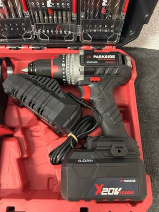 Taladro Percutor Parkside 20V + Accesorios