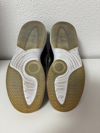 Zapatillas Jordan aura blanco y negro