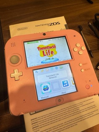 Nintendo 2DS Tomodachi Life Edizione Rosa