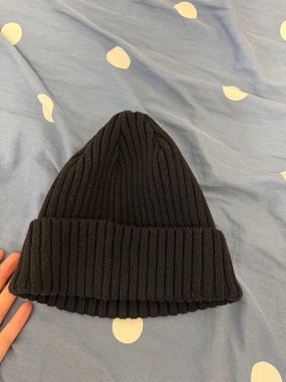 Gorro negro de lana