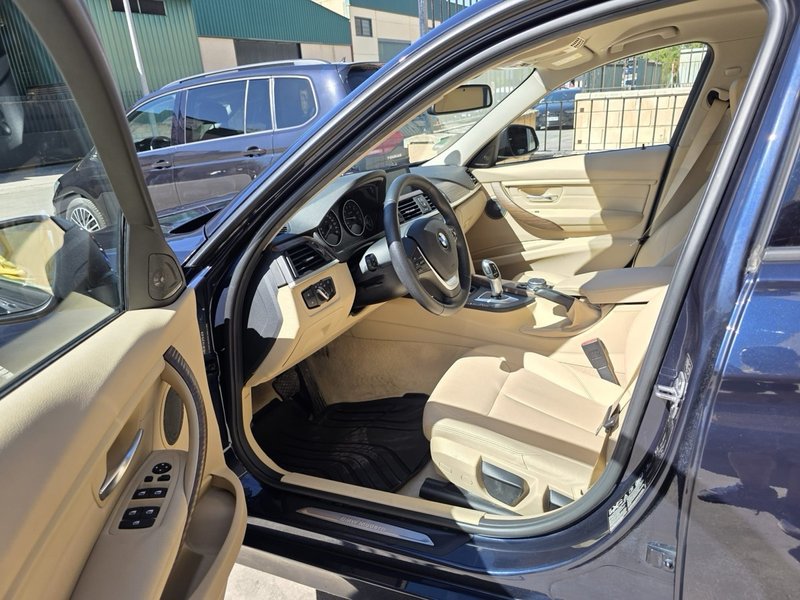 BMW Serie 3 2015, foto 23
