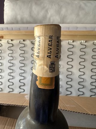 Botella vacia vino Fino C.B. Alvear vacía
