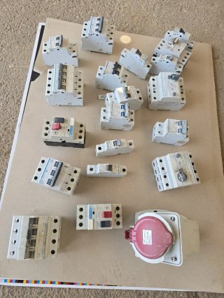 Diferenciales Eléctricos Varios