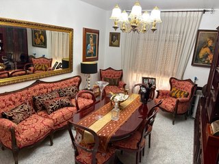 Se hacen lotes Muebles de madera marrón y dorado