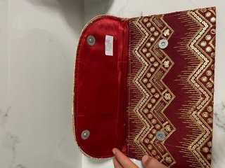 Bolso de Fiesta Rojo y Dorado | Bordado Étnico
