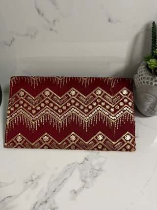 Bolso de Fiesta Rojo y Dorado | Bordado Étnico
