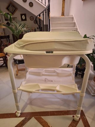 Bañera para bebé con soporte