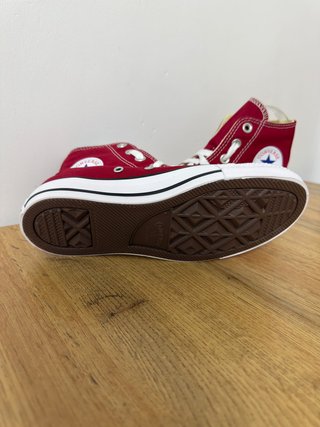 Converse  en color rojo