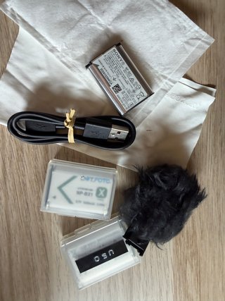 Cámara Sony ZV-1F para Vlogging + accesorios
