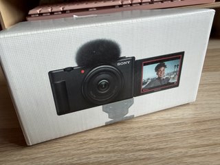 Cámara Sony ZV-1F para Vlogging + accesorios