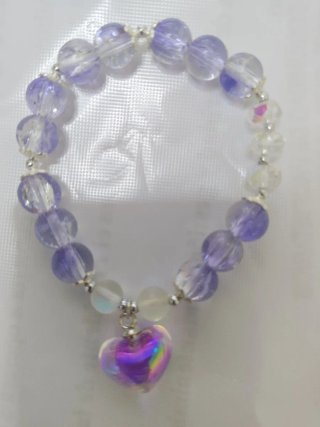 Pulsera con colgante de corazón
