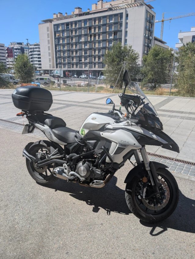 Benelli TRK 502