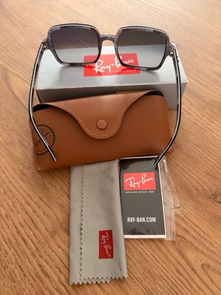 Gafas de sol Ray-Ban cuadradas negras