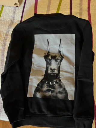 Sudadera negra