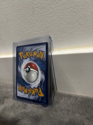 Carta Pokémon Rayquaza VMAX leer descripcion