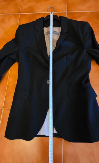 Americana negra. Zara.