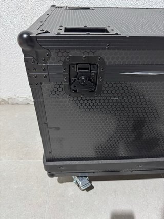 Flightcase Negro con Ruedas