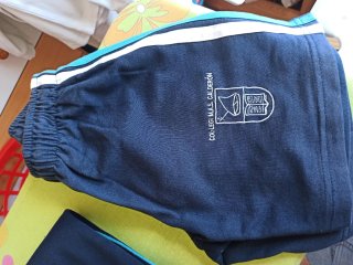 Pantalon deportivo colegio Calderón
