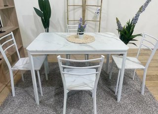 Mesa efecto marmol + 4 sillas