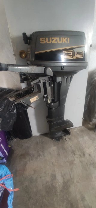 Motor fueraborda Suzuki 9,9 cv