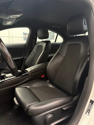 Mercedes-Benz CLA 180 gasolina AUTOMATICO