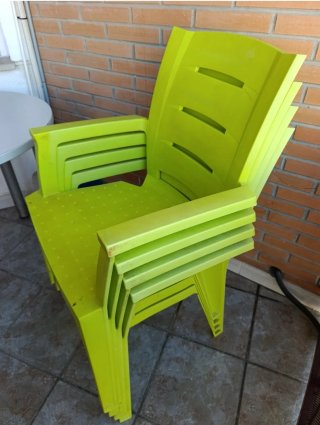 Mesa y 4 Sillas Terraza Plástico