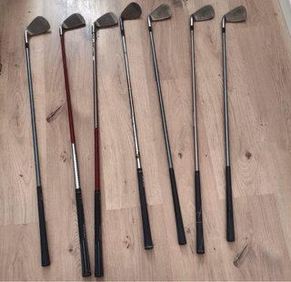 7 mazze da golf in buono stato