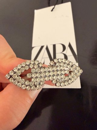 Spilla Zara labbra strass
