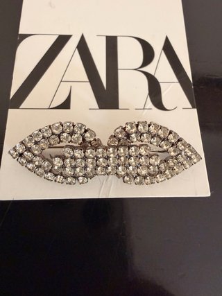 Spilla Zara labbra strass