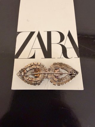 Spilla Zara labbra strass