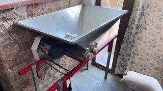 Estrujadora Eléctrica Acero Inoxidable