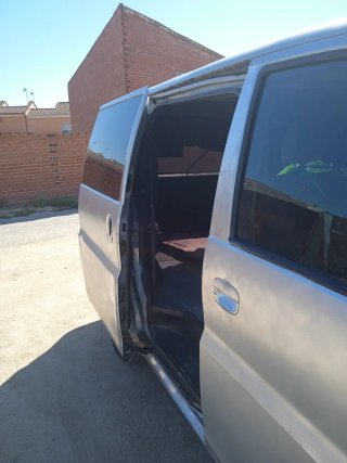 Hyundai H-1 1999
