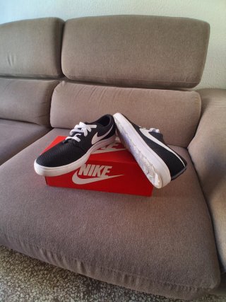 Zapatillas Nike Talla 42.5(TallaPqueña42)livianas