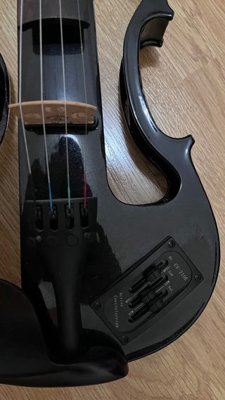 Violín Eléctrico Carlo Giordano CV-210E