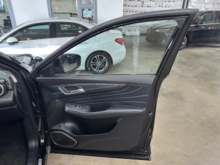 MG EHS 1.5TGDI PHEV Luxury (2023)