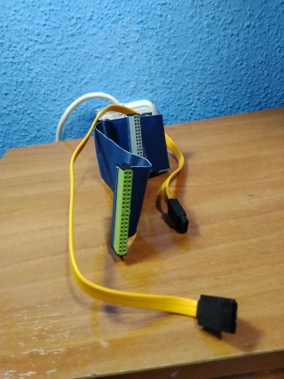 Cables SATA y IDE para disco duro