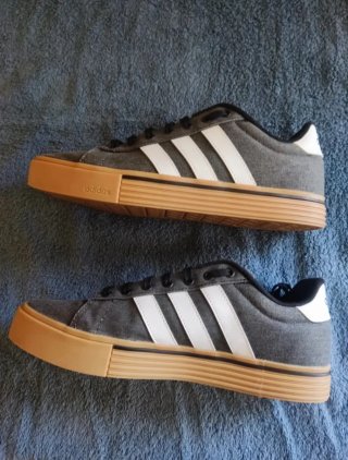 Adidas Daily 4.0