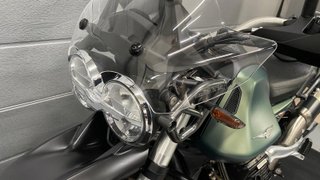 Moto Guzzi V 85 TT Verde/Plata