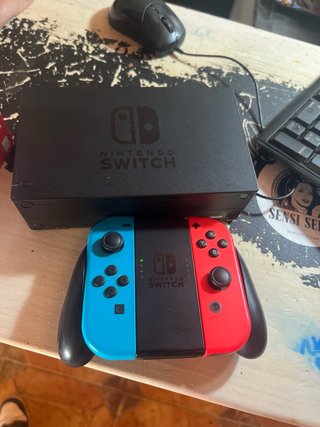 Nintendo Switch completa con caja original