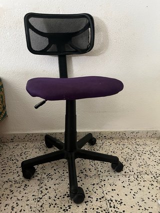 Escritorio tocador con espejo cajones y silla 130€
