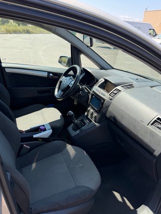 Opel Zafira 2009