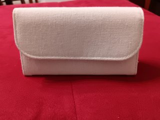 Pochette Yves Rocher pennelli e manicure